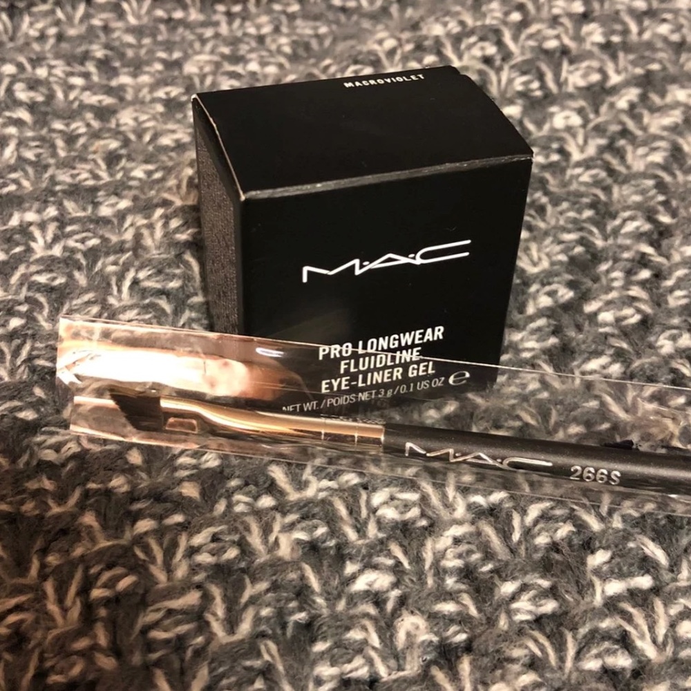 BNIB MAC FLUIDLINE BUNDLE